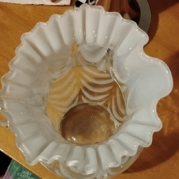 Elegant Swirled Glass Pitcher - Picture 5 of 14